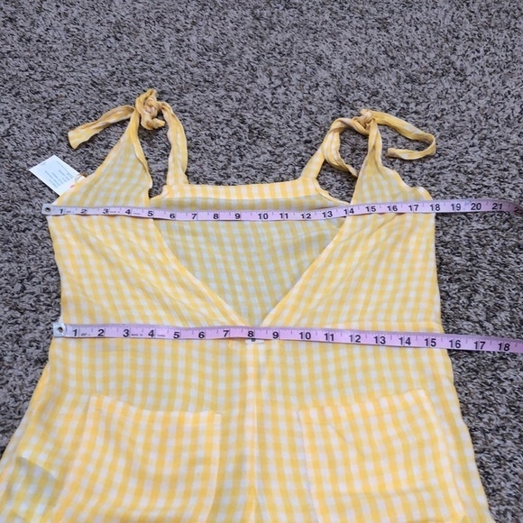 NWT Billabong Roam Around Romper Size Medium Sunflower Yellow White Gingham - Picture 6 of 9